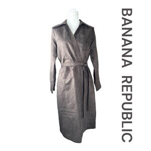 BANANA REPUBLIC Trench Coat Dress, Size 6.